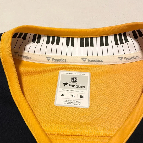 P K Subban Nashville Predators Fanatics Jersey Mens Size XL Stains - Picture 3 of 16